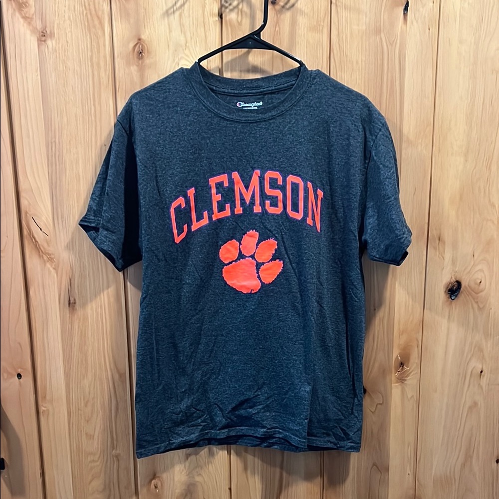 Clemson Graphic T-Shirt - Men’s Medium